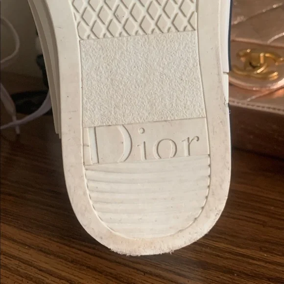 Dior Women's Cream High-Top Sneakers 7 217 - Picture 11 of 11